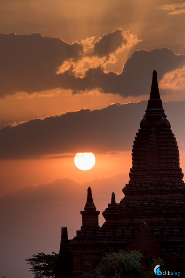 Myanmar-Splashes of Colour