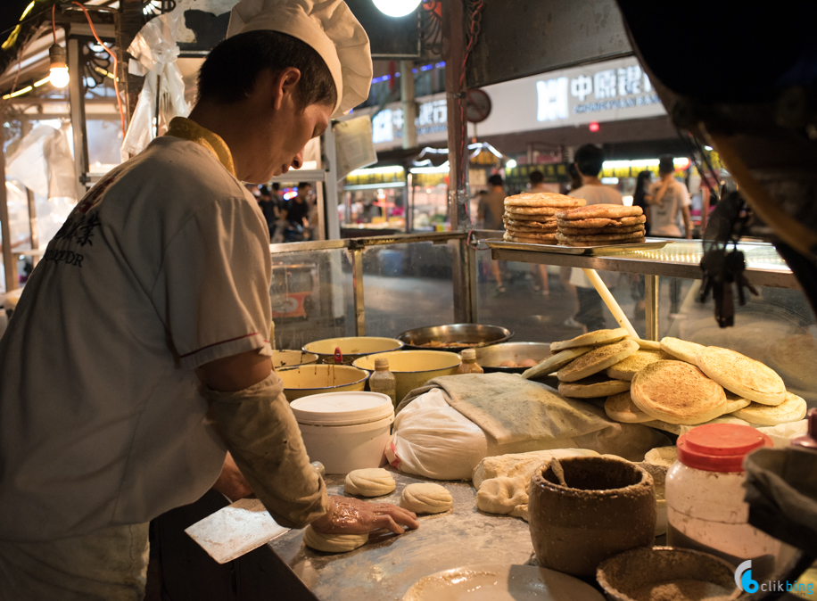 Kaifeng Street Photography