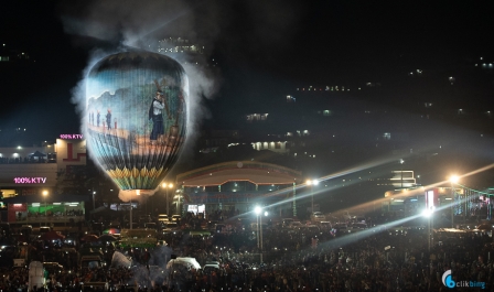 Taunggyi Balloon Festival (or Massacre)